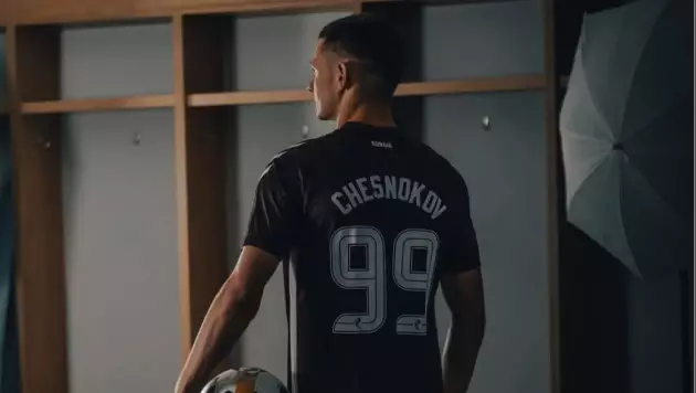 "Дальше - АПЛ". Агент Чеснокова высказался о трансфере в "Хартс"