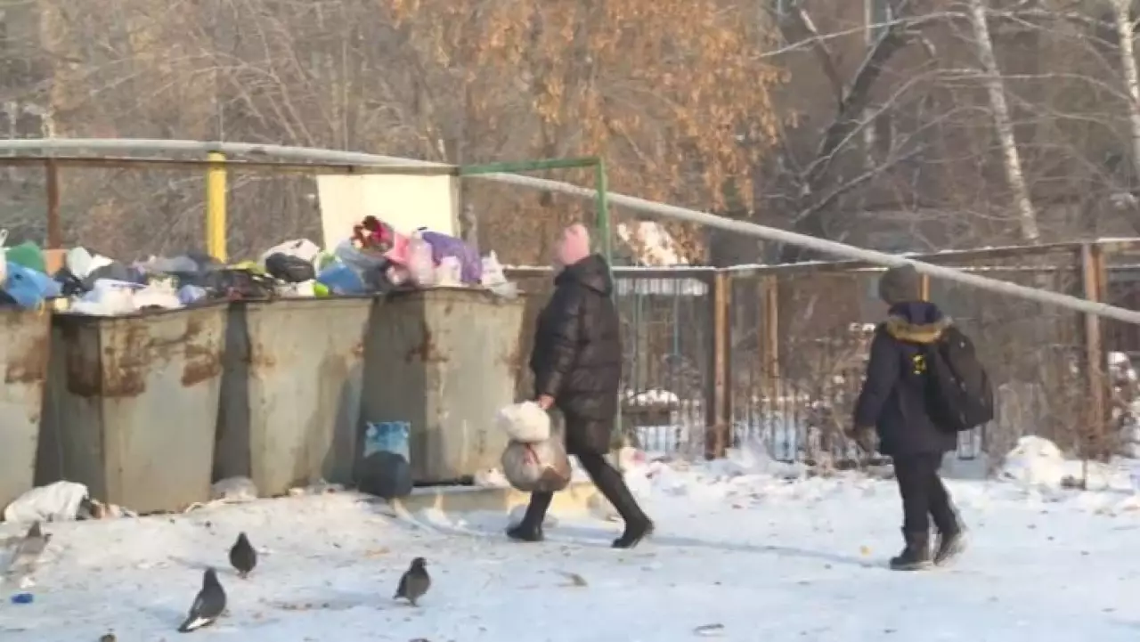 Жители Кокшетау жалуются на скопление бытовых отходов