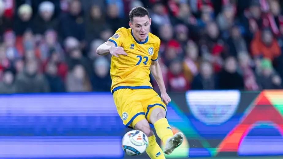 В "Хартс" обратились к казахстанцам после подписания Ислама Чеснокова