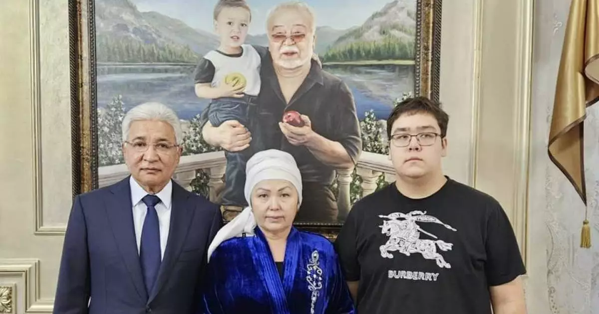  Иманғали Тасмағанбетов марқұм Асанәлі Әшімовтың шаңырағына арнайы барды 