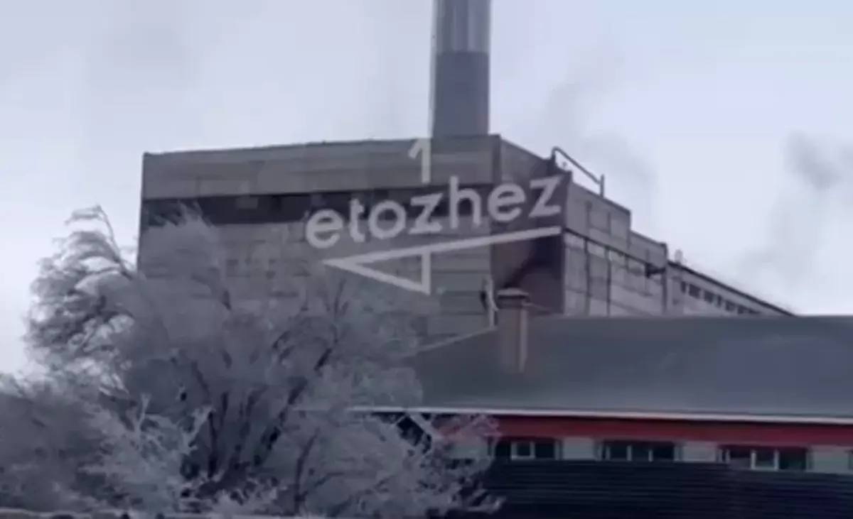 Черный снег снова «выпал» в Сатпаеве (ВИДЕО)