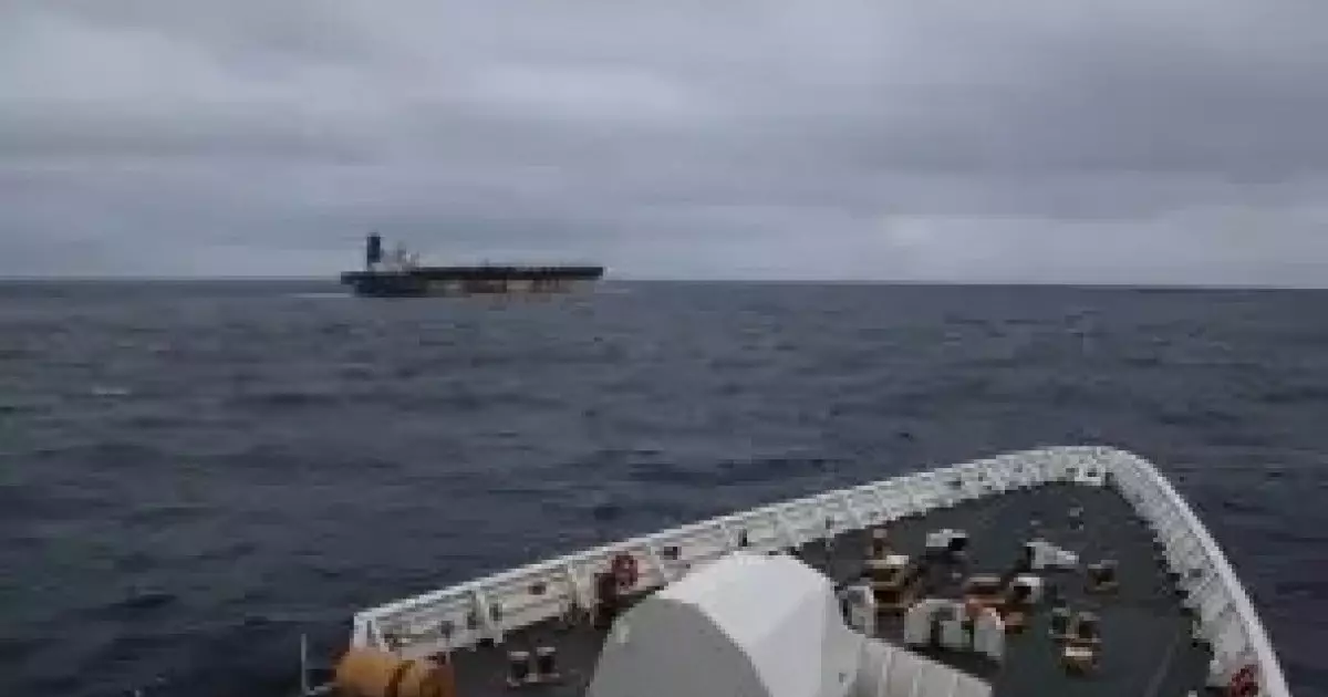  АҚШ Ресей туымен жүзіп бара жатқан танкерді қолға түсірді 