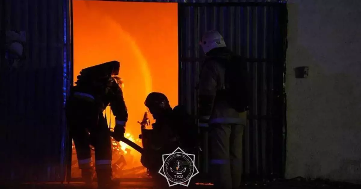  Алматы қаласында түнде қойма өртенді 