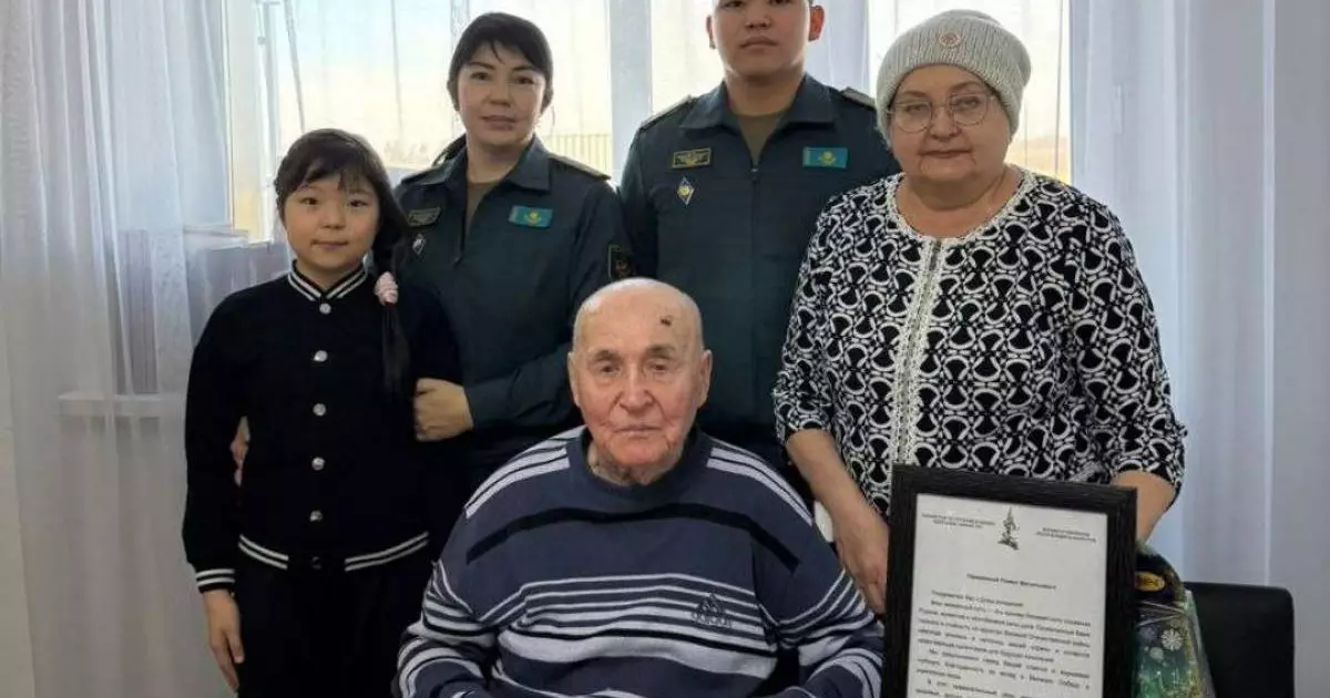  Қостанайда Ұлы Отан соғысының ардагері 101 жасқа толды 