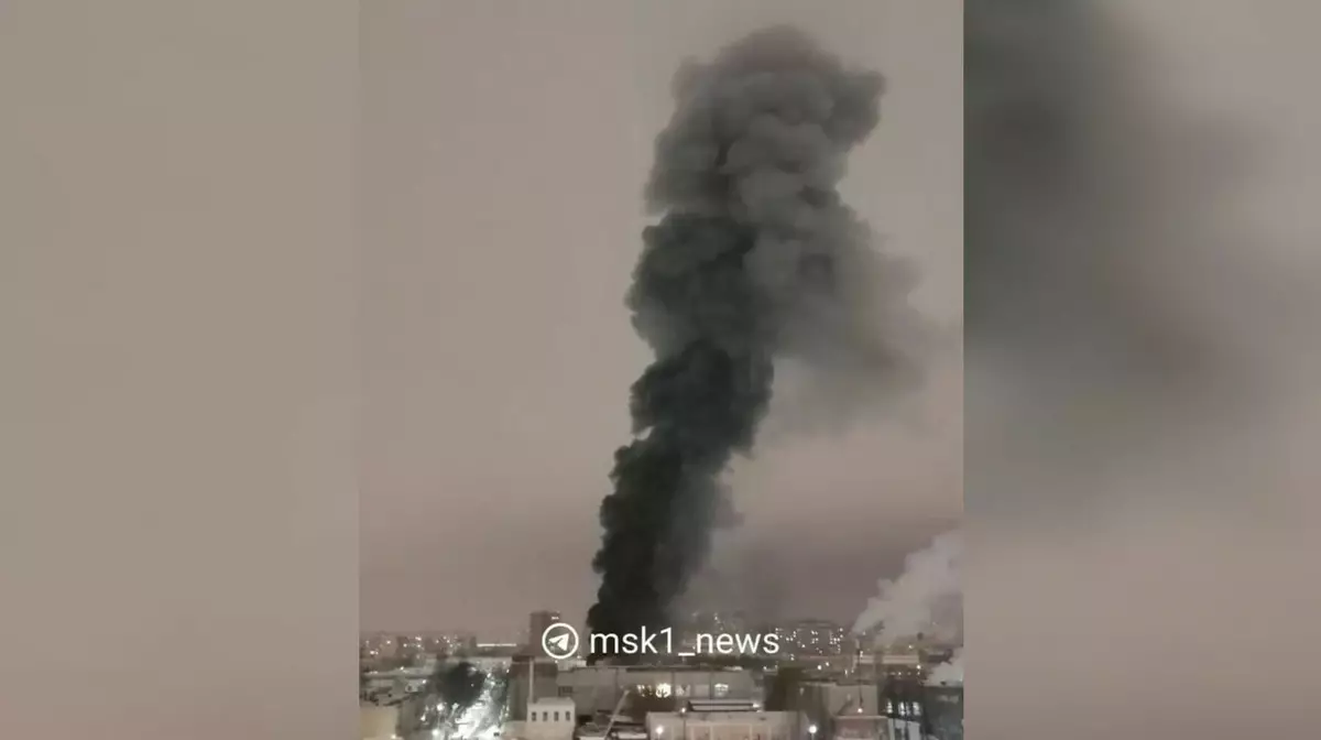 В Москве потушили пожар на заводе авиадвигателей "Салют"