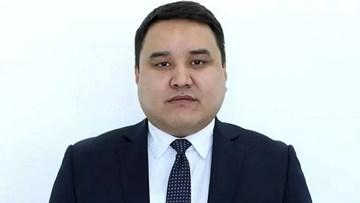 Жетісу облысында мектеп директоры мұғалімдерден 9 млн теңге көлемінде қарыз алған