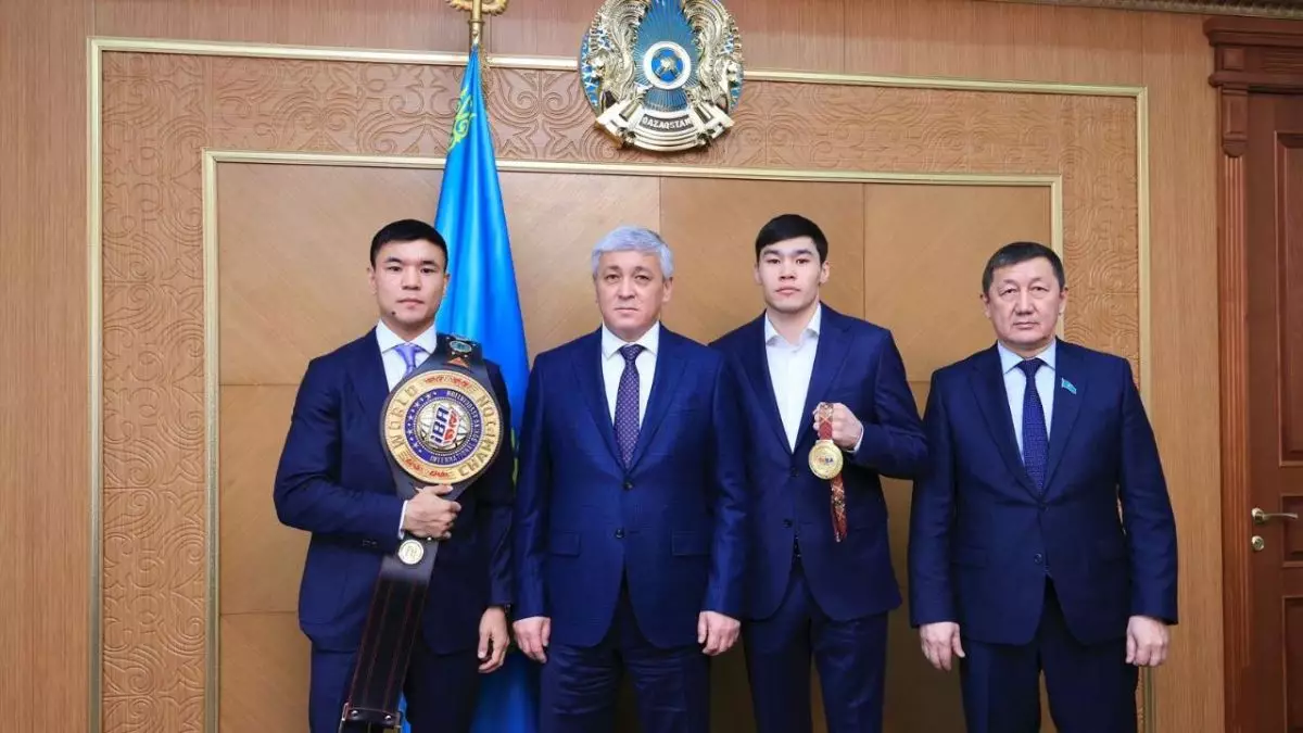 Абылайхан Жүсіпов пен Сабырхан Аққалықовқа ақшалай сыйақы берілді