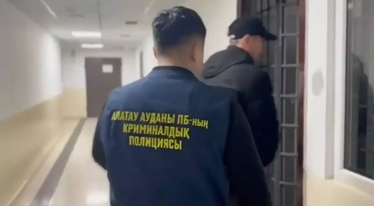 В Алматы задержан подозреваемый в серии краж, совершённых в мечетях