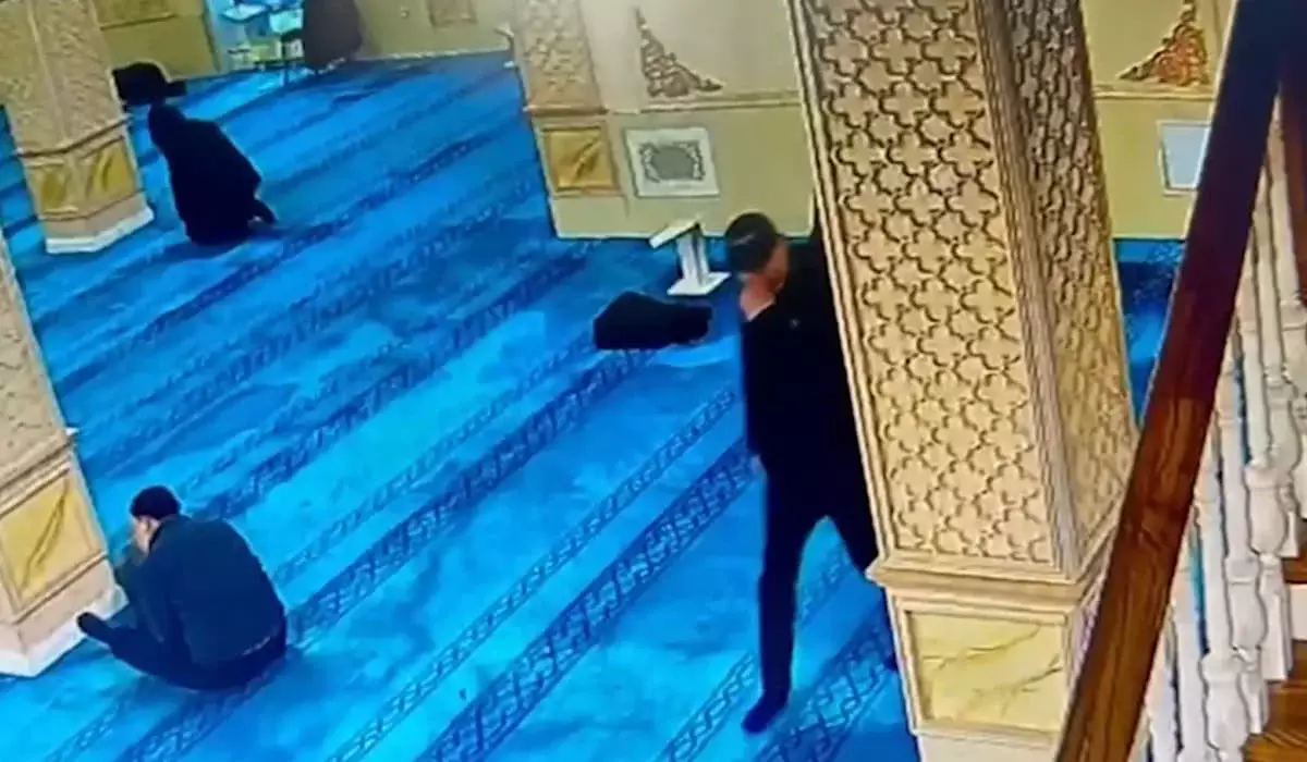 Мужчина обворовывал прихожан в мечетях Алматы (ВИДЕО)