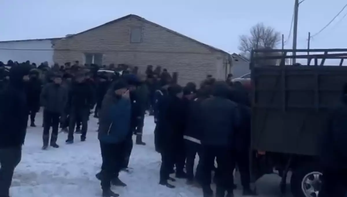 Жұмбақ жағдайда жоғалған отбасы: қаза тапқан ерлі-зайыпты жерленді