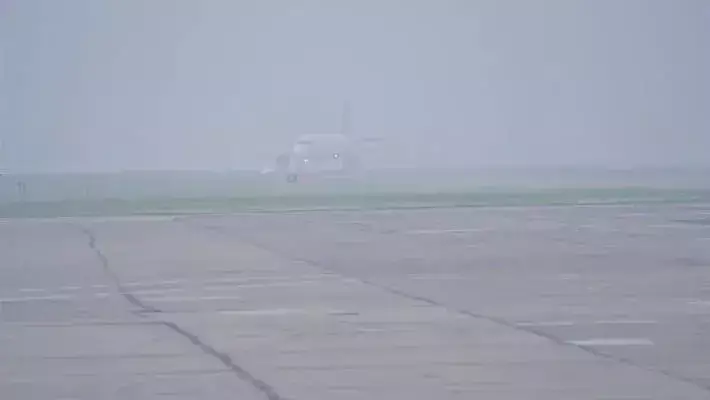 Из-за тумана в Узбекистане как минимум 7 рейсов ушли на запасные аэродромы