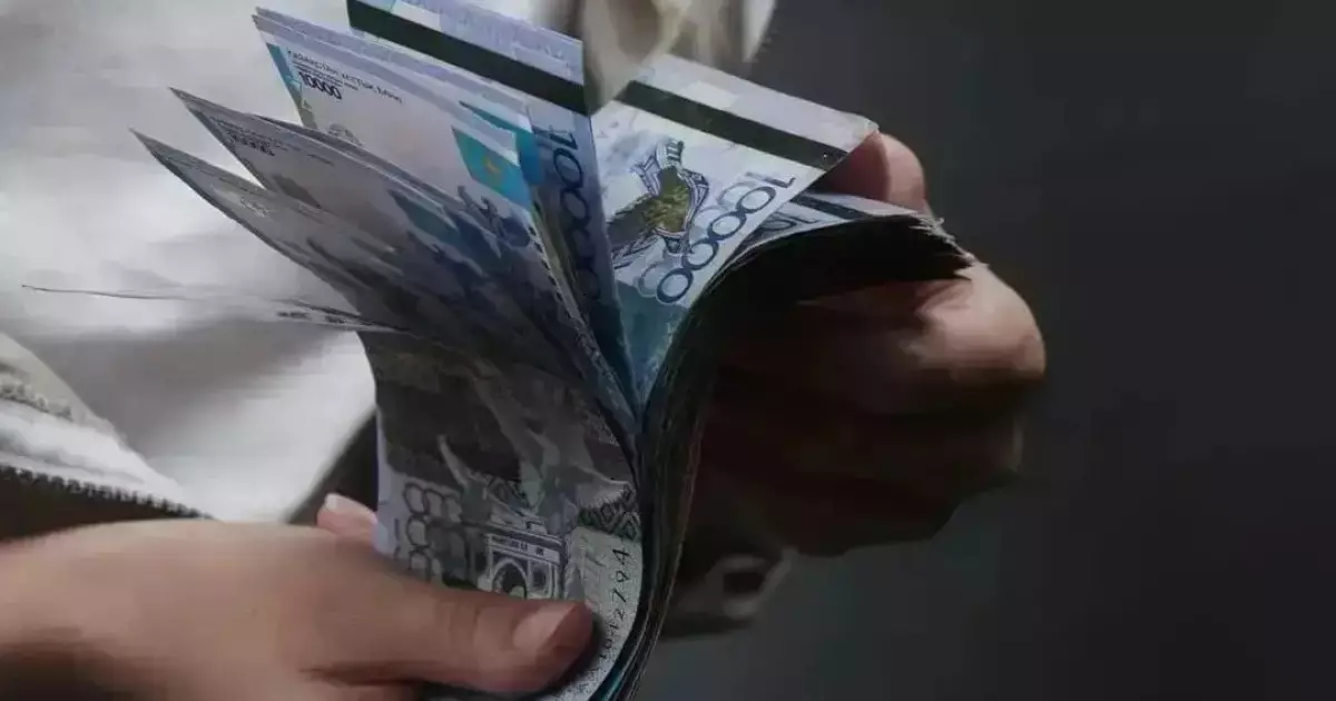  Жаңа жылдан бастап миллиондаған қазақстандықтың жалақысы өсті 