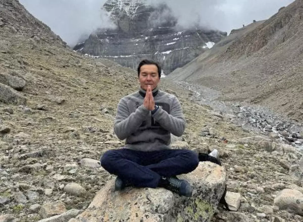 Внук Назарбаева хочет стать духовным наставником всего человечества