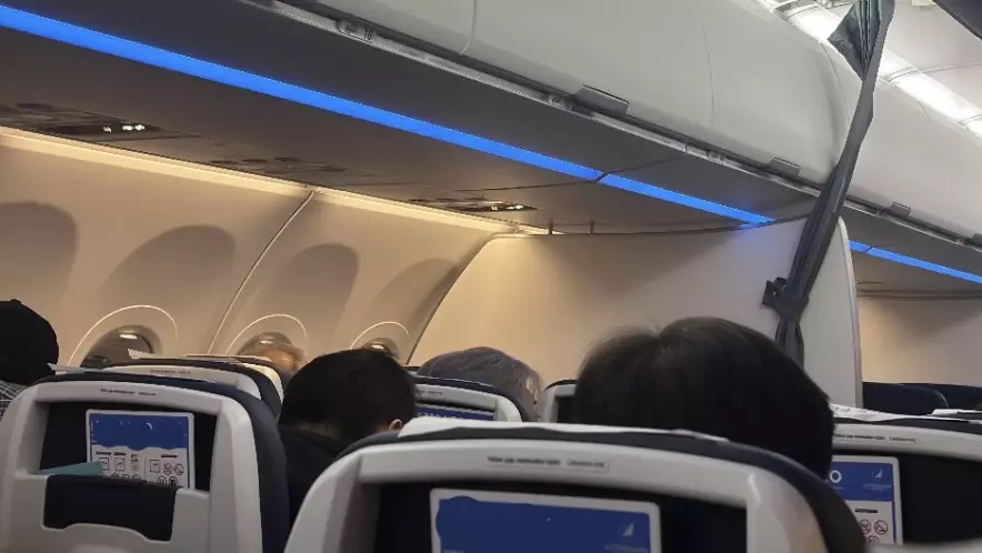 Незапланированная пауза в Пекине: самолет Air Astana сел из-за технической поломки