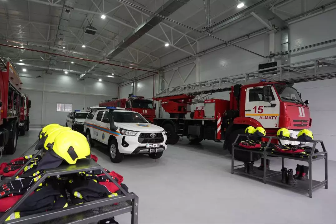 Успеть за 90 дней: в Алматы открыли новую пожарную часть