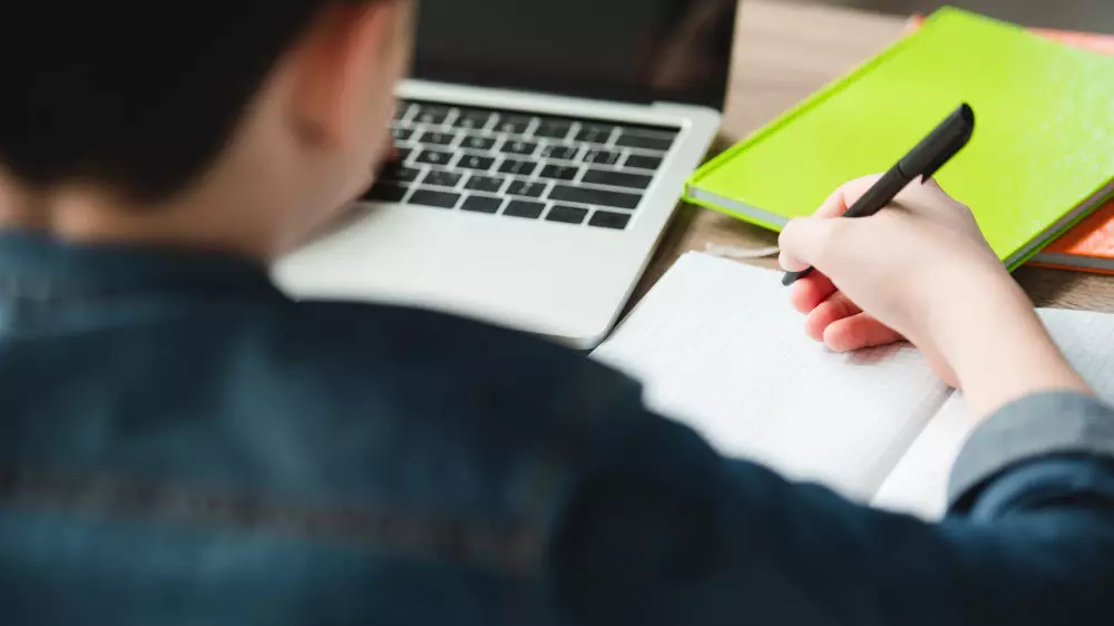 Прощай, Kundelik: школьников переводят на новую платформу в Казахстане