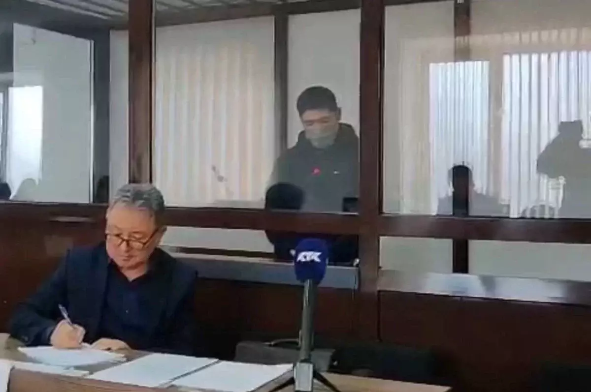 «Кінәмді толық мойындаймын»: Қаза тапқан Айзат Жұманованың күйеуі сотта соңғы сөзін айтты