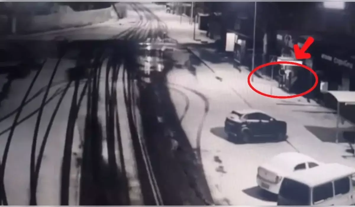 Попытка взлома банкомата попала на видеокамеры в Талдыкоргане