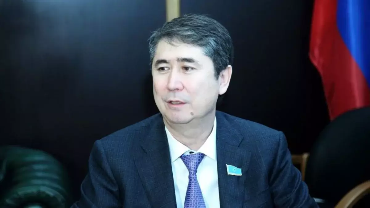 Депутат Мажилиса Ерлан Барлыбаев заработал за год полмиллиарда тенге