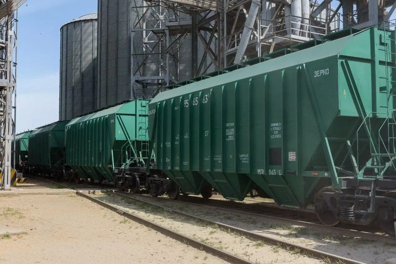 Kazakhstan Railways наращивает поставки зерна в Азербайджан.