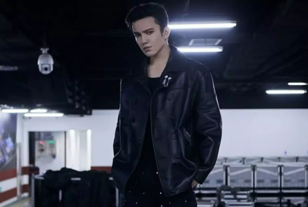 Поклонники Димаша Кудайбергена помогли детям по всей Латинской Америке