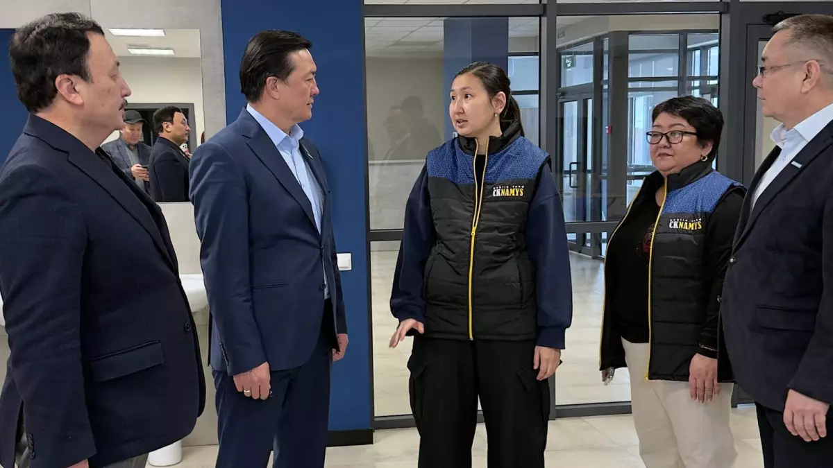 Мәжіліс депуттары Жезқазғандағы спорт академиясымен танысты