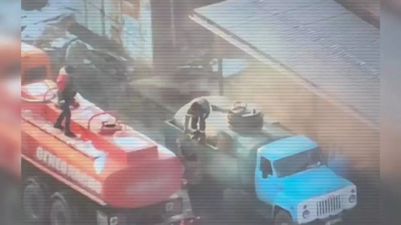 Шымкентте мұнай өңдеу зауытынан жанармай ұрлаған топ әшкереленді: 1 млрд теңге