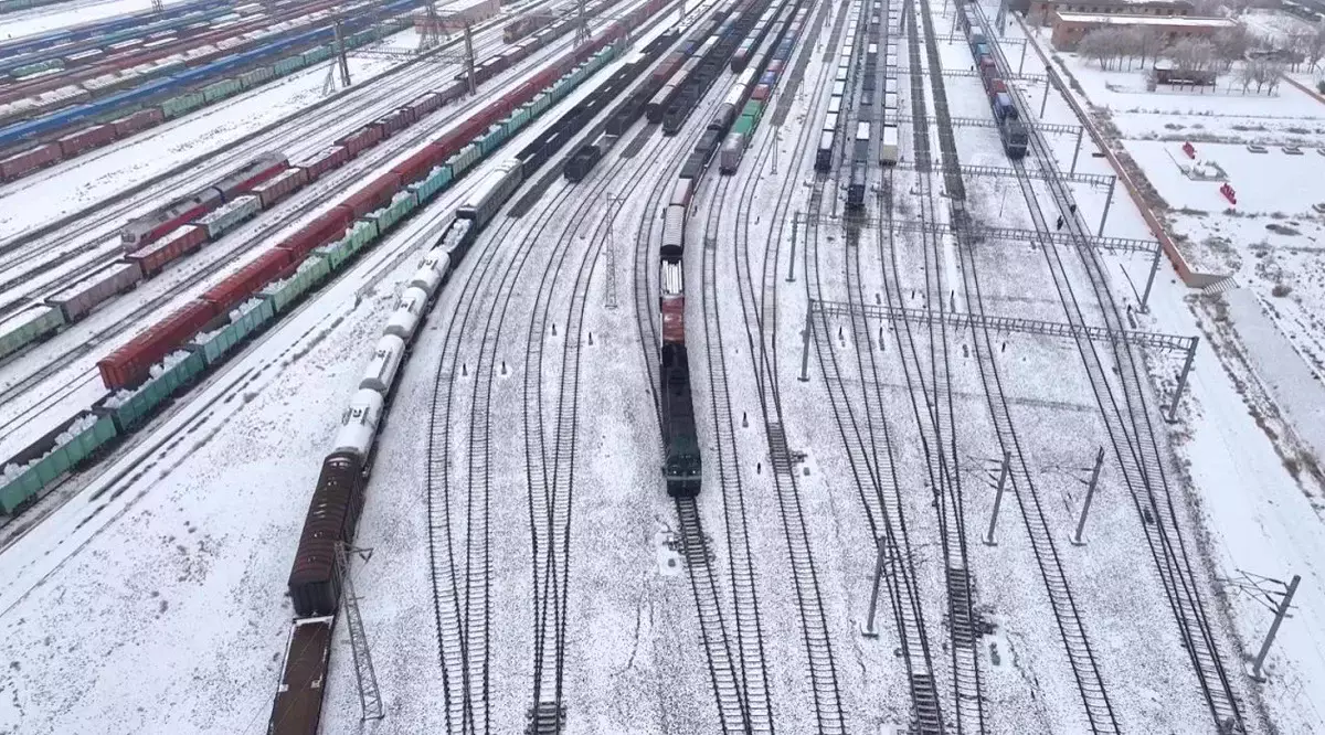 В Синьцзяне официально начала работу экспортная железнодорожная модель «порт + внутренние районы»