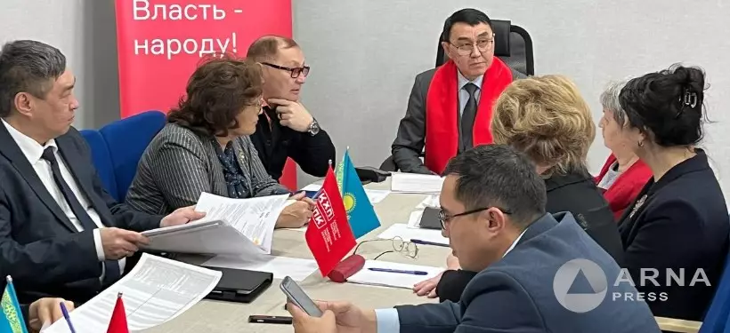 Отказ в финансировании и поиск нового здания: ситуацию вокруг клиники "Жамиля" вновь обсудили в Семее