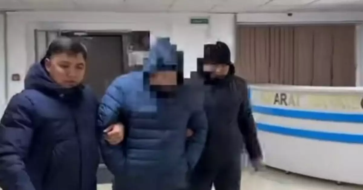  Қызылордада ер адам көршілерін пышақтап өлтірген 