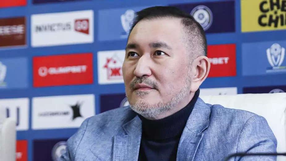 Фанаты "Актобе" ворвались на пресс-конференцию нового гендиректора. Зачем? 