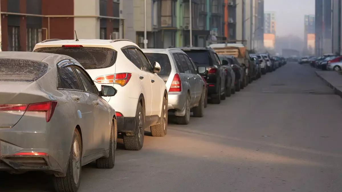 Потеют стекла в авто: неочевидные причины и их решение