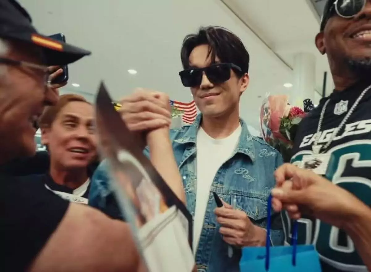 Песни Димаша Кудайбергена прозвучали на благотворительном концерте в Польше