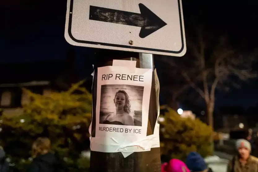 В Америке проходят протесты после убийства женщины сотрудником иммиграционой службы