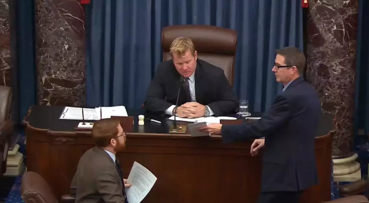 Конгресс Д. Трампқа қарсы қарар қабылдады