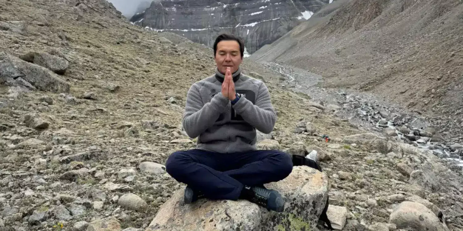 «Мақсаты – адамдарға көмектесу»: Назарбаевтың немересі ағартушылыққа бет бұрды 