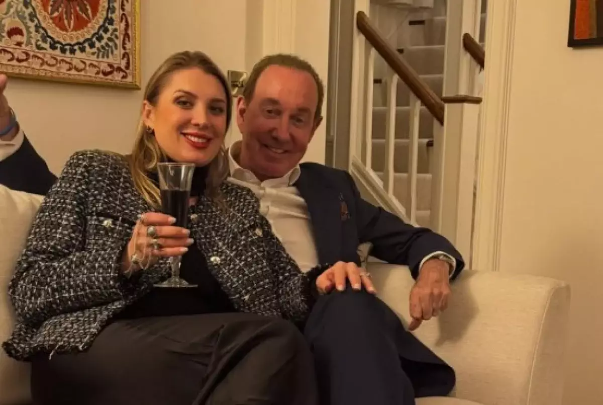 Жена главы Air Astana пользовалась льготными билетами для родственников