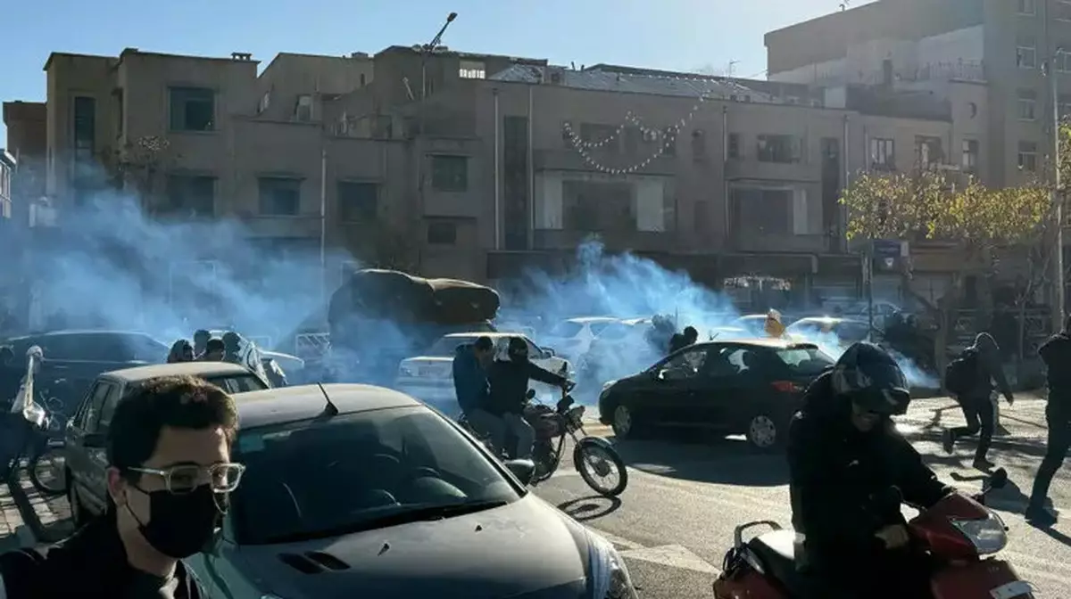 В Иране власти открыли огонь по протестующим