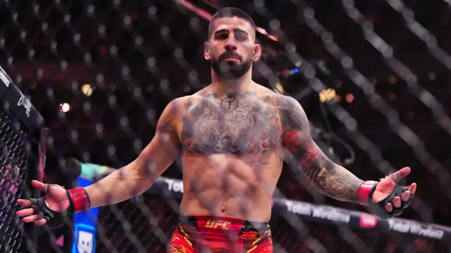 Назван боец из UFC, который победит Илию Топурию