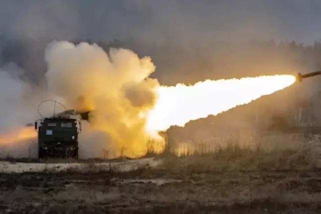 Ресей Украинаның маңызды нысандарын «Орешникпен» атқылады