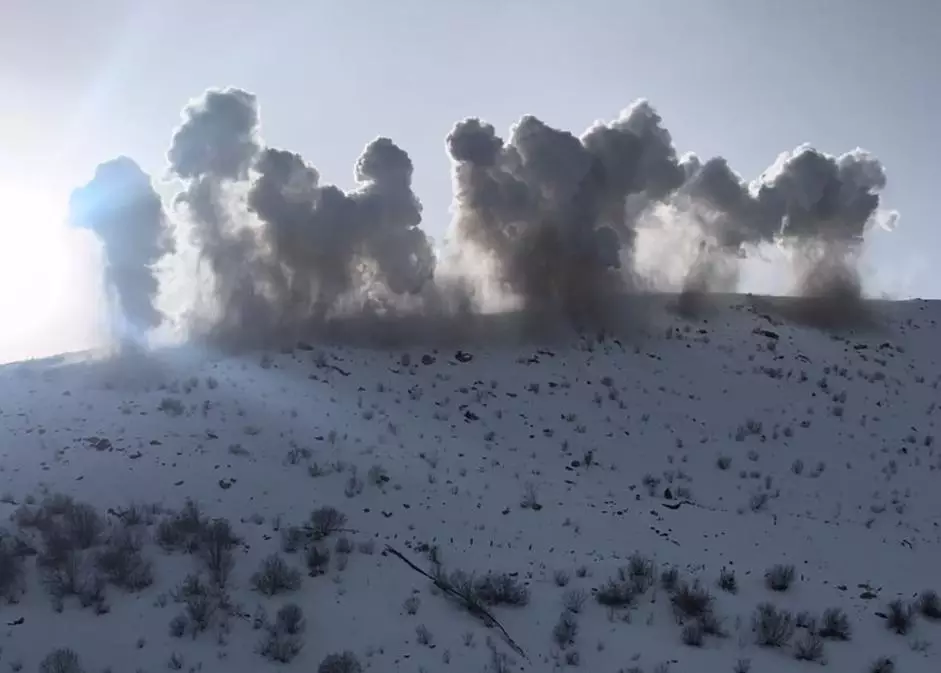 МЧС предостерегло от походов в горы Казахстана из-за лавинной опасности