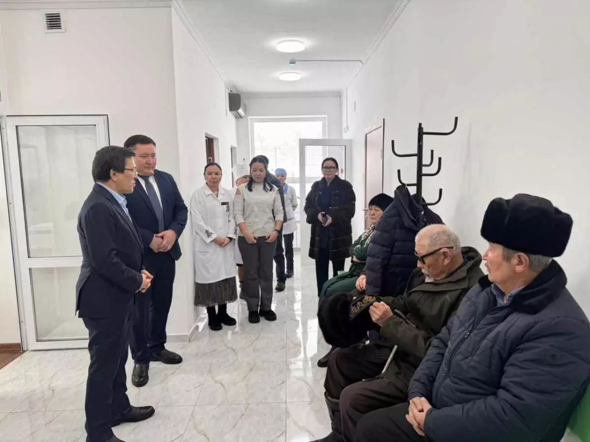 Депутат Мажилиса посетил социальные объекты в селах Абайской области