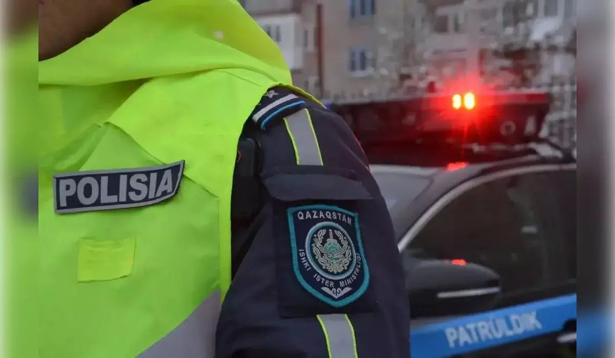 Не доехал до магазина: патрульные спасли водителя с инсультом в Усть-Каменогорске (ВИДЕО)