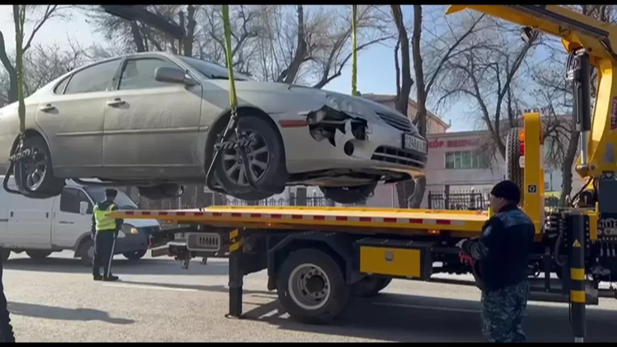 Көлігін жол жиегіне қалдырған жүргізушілерге айыппұл салынды