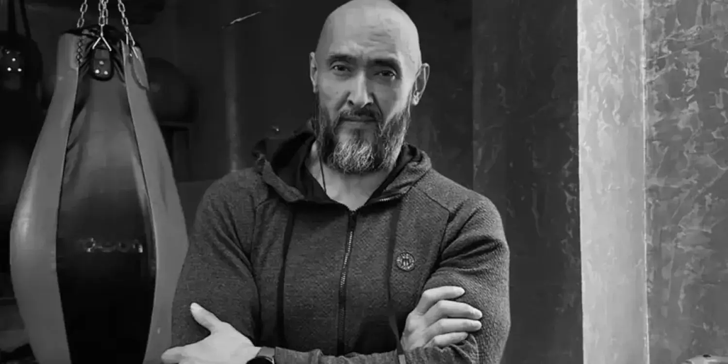 "Алты жыл бойы ашқарынға энергетик іштім". Марқұм Мұрат Бисембин соңғы сұхбатында не деді?