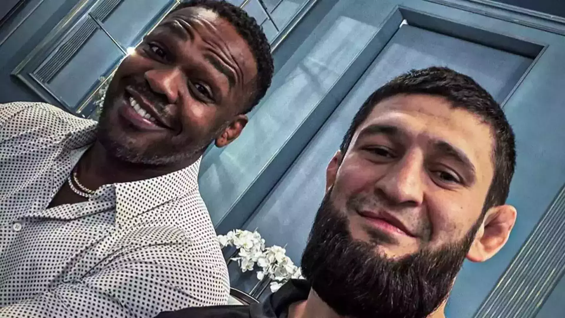 Джон Джонс высоко оценил перспективы Чимаева в тяжелом весе UFC