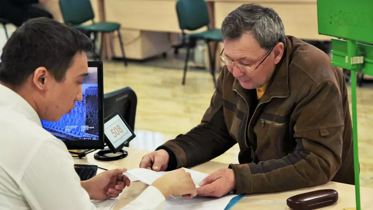 Казахстанцы смогут оставлять себе все пенсионные накопления - новости на Lada.kz 09.01.2026