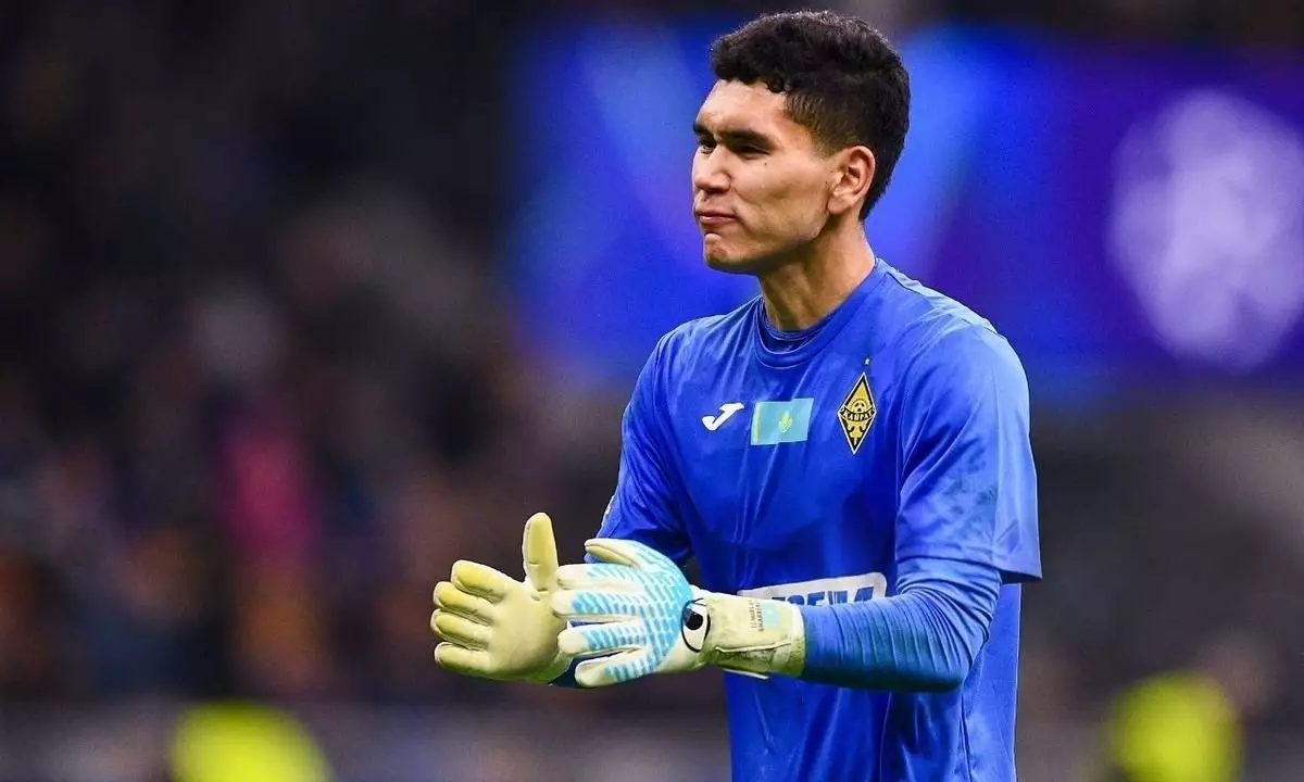 Трансфер Анарбекова в Европу: Вратаря предупредили о последствиях