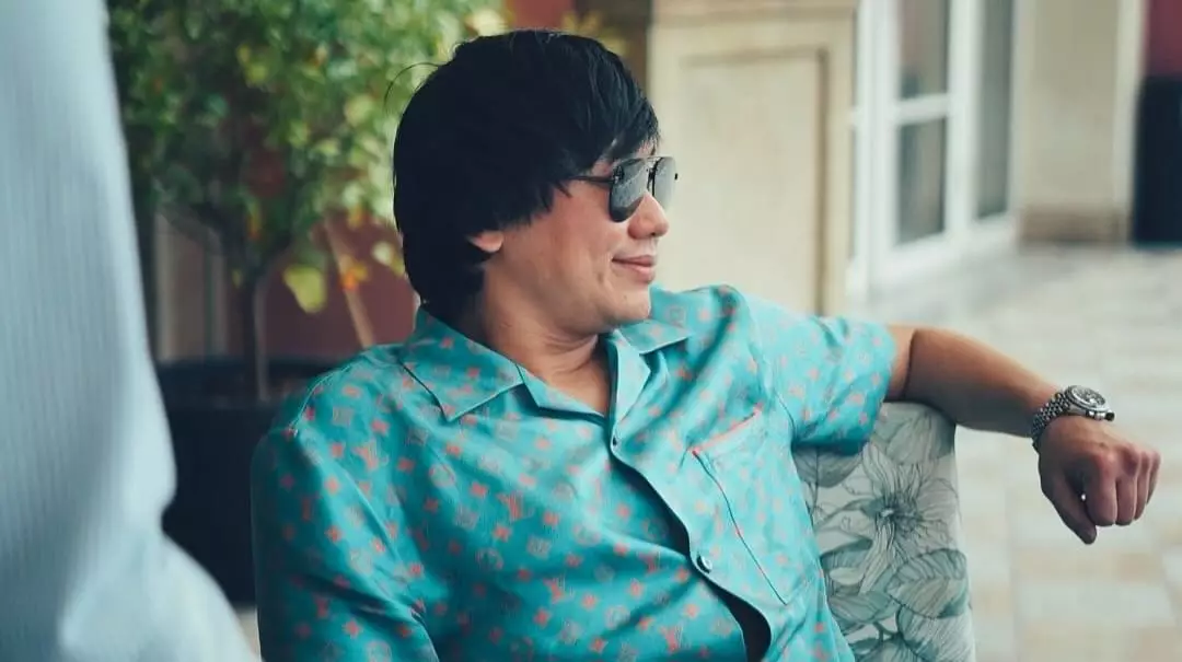 Мальдивте демалып жүрген Қайрат Нұртас кенже қызымен түскен жылы видеосын көрсетті