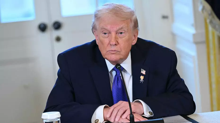 Трамп объявляет о плане инвестиций в нефть Венесуэлы на $100 млрд после захвата Мадуро.